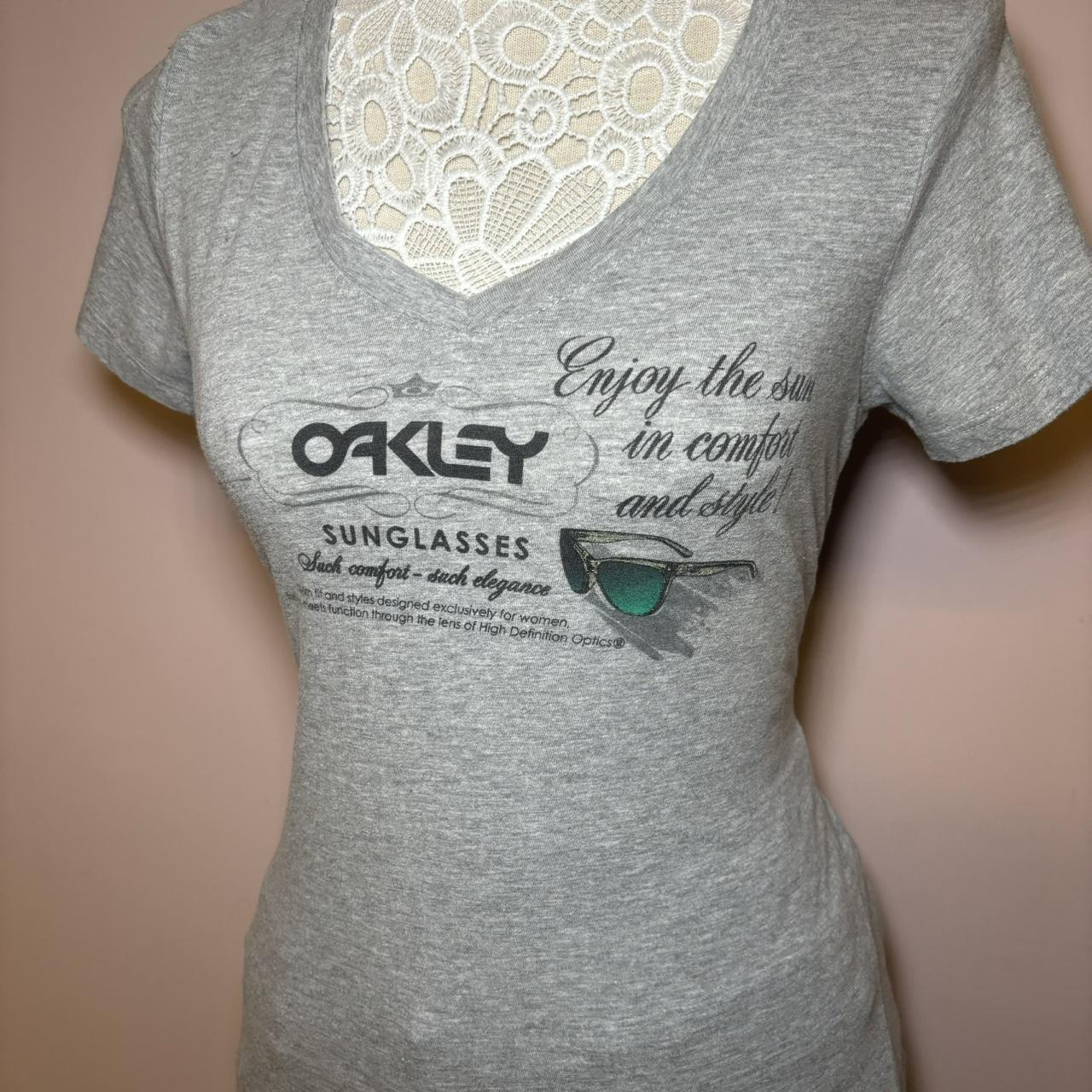 Vintage Y2k Oakley Tshirt