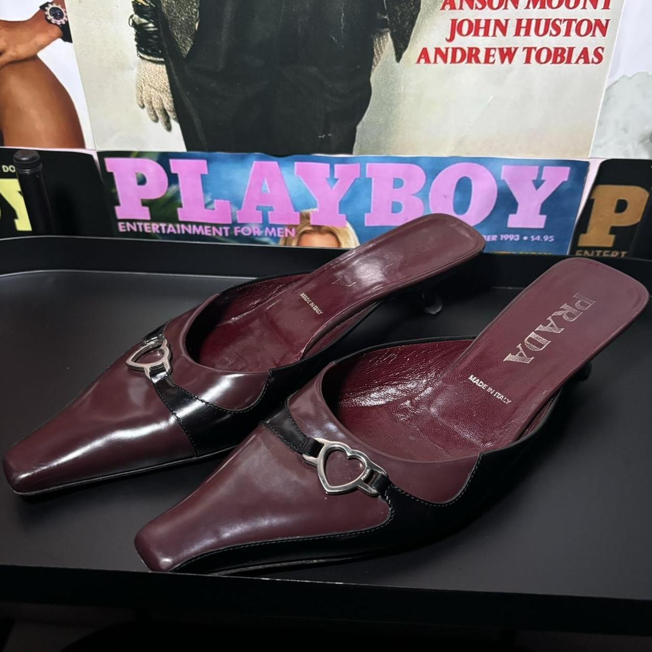 Vintage Y2k leather kitten heels by Prada