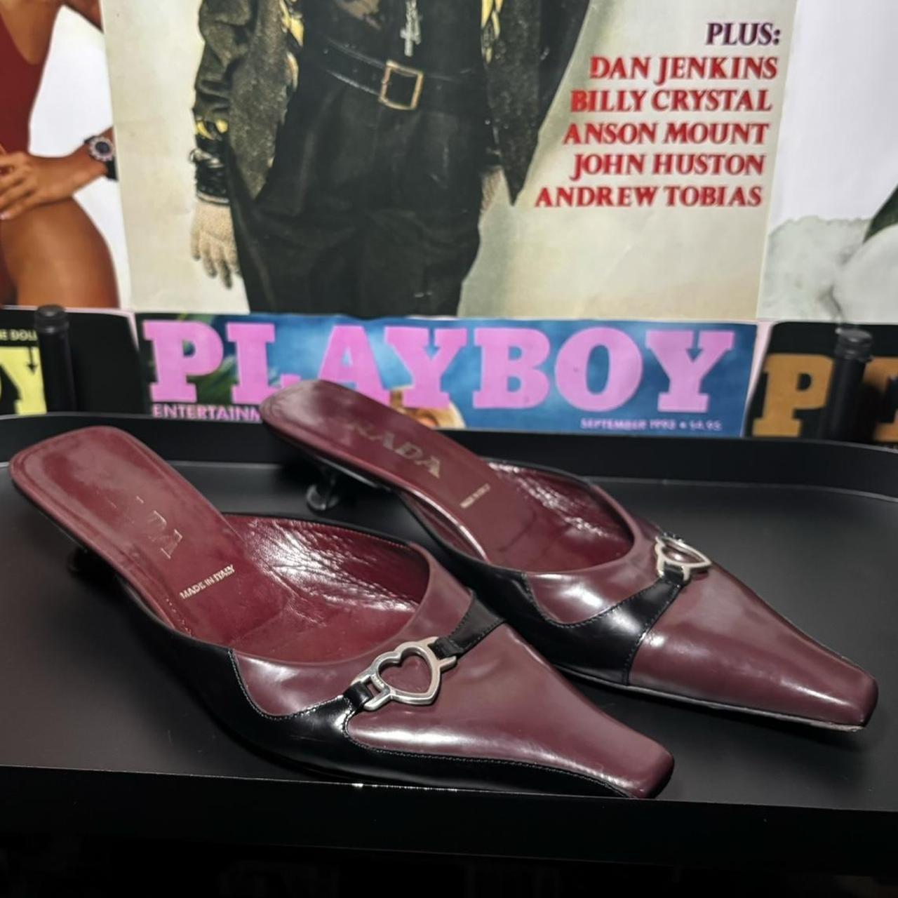 Vintage Y2k leather kitten heels by Prada