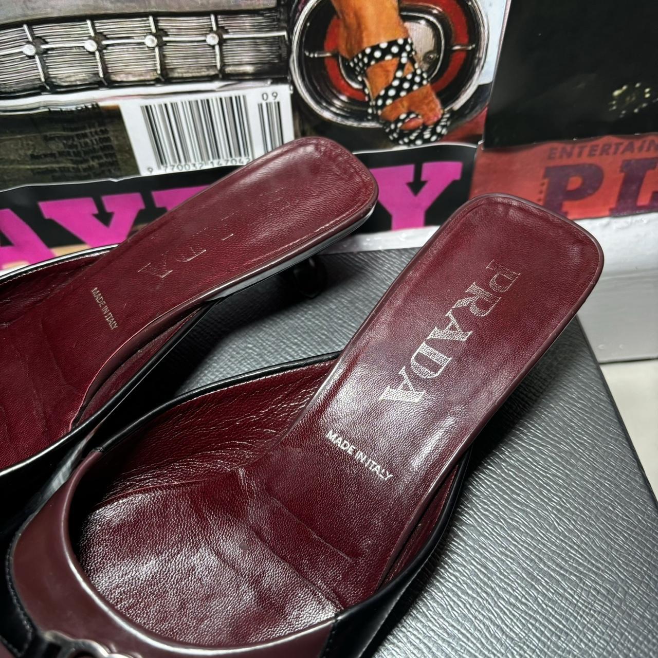 Vintage Y2k leather kitten heels by Prada