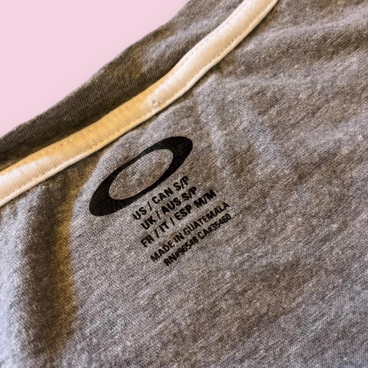 Vintage Y2k Oakley Tshirt