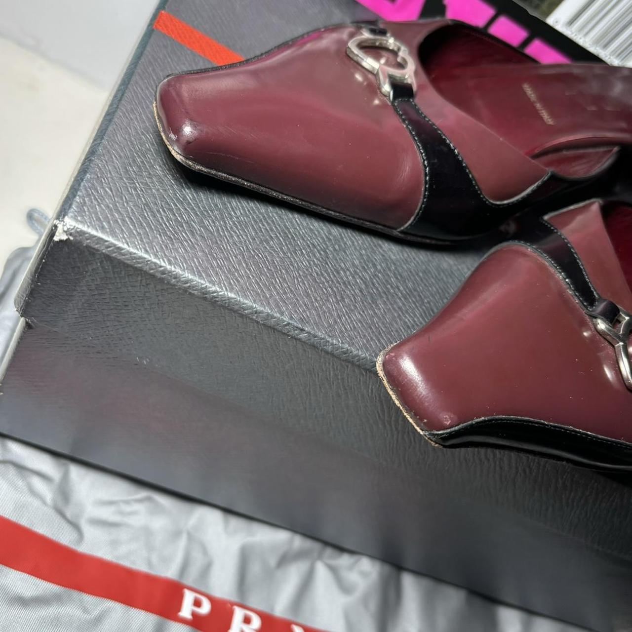 Vintage Y2k leather kitten heels by Prada