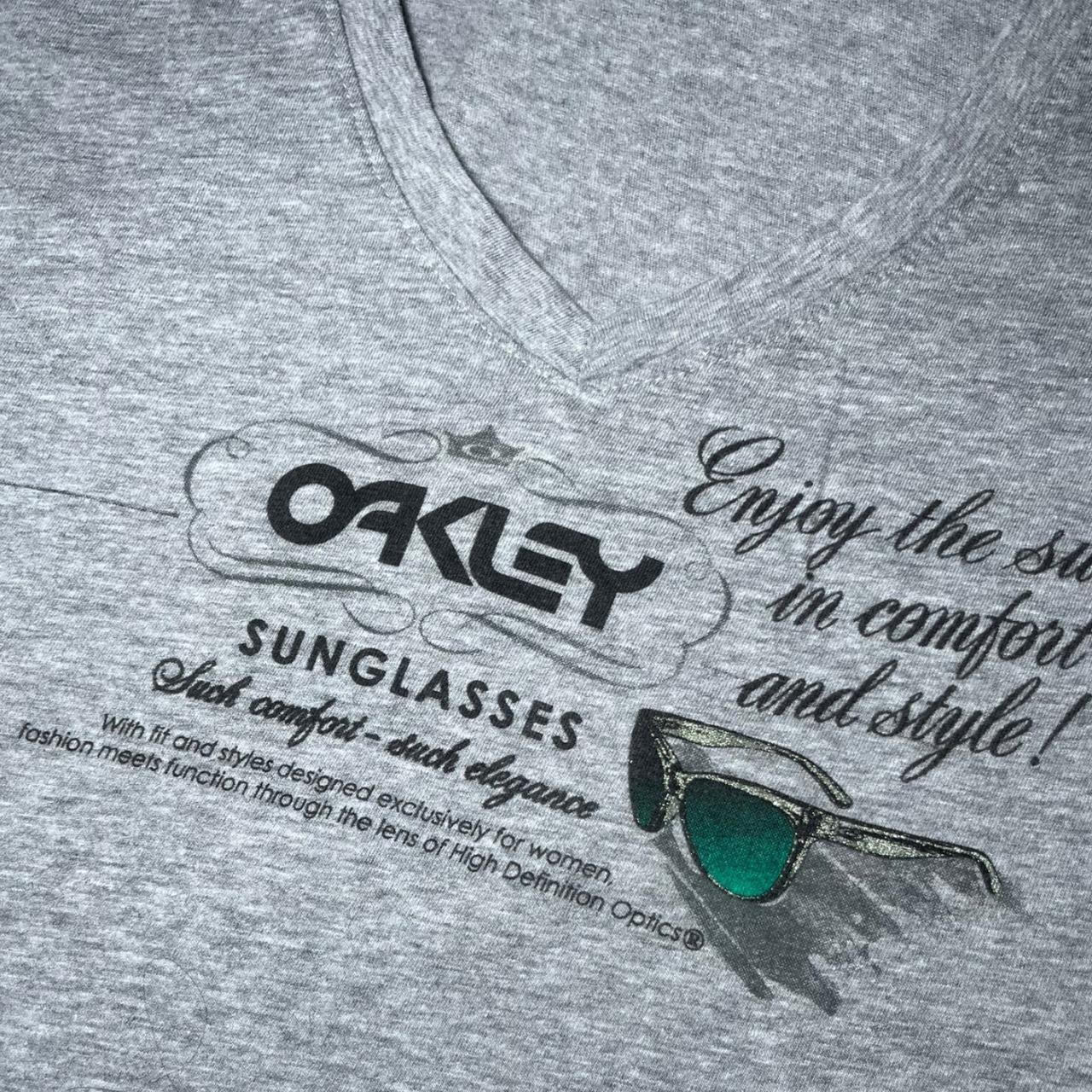 Vintage Y2k Oakley Tshirt
